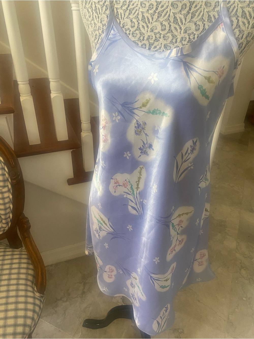 Gillian & O’Malley slip style gown size medium